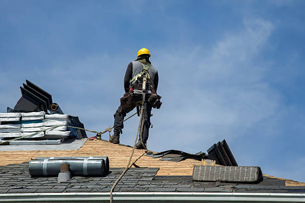 Professional Gutter Installation technician working in Howell, UT